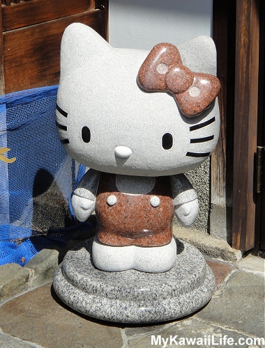 Hello Kitty Koubou Statue - The Cutest Hello Kitty Shop In Kyoto